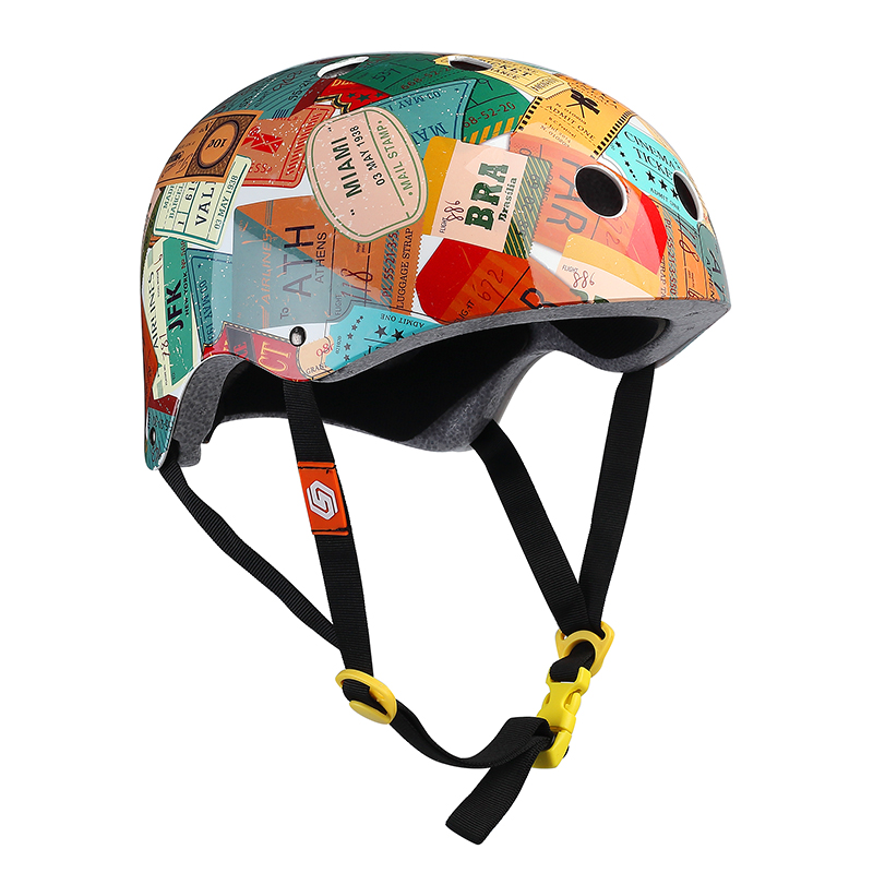 Multi-barevné bruslení skútrů na kole ochranná helma